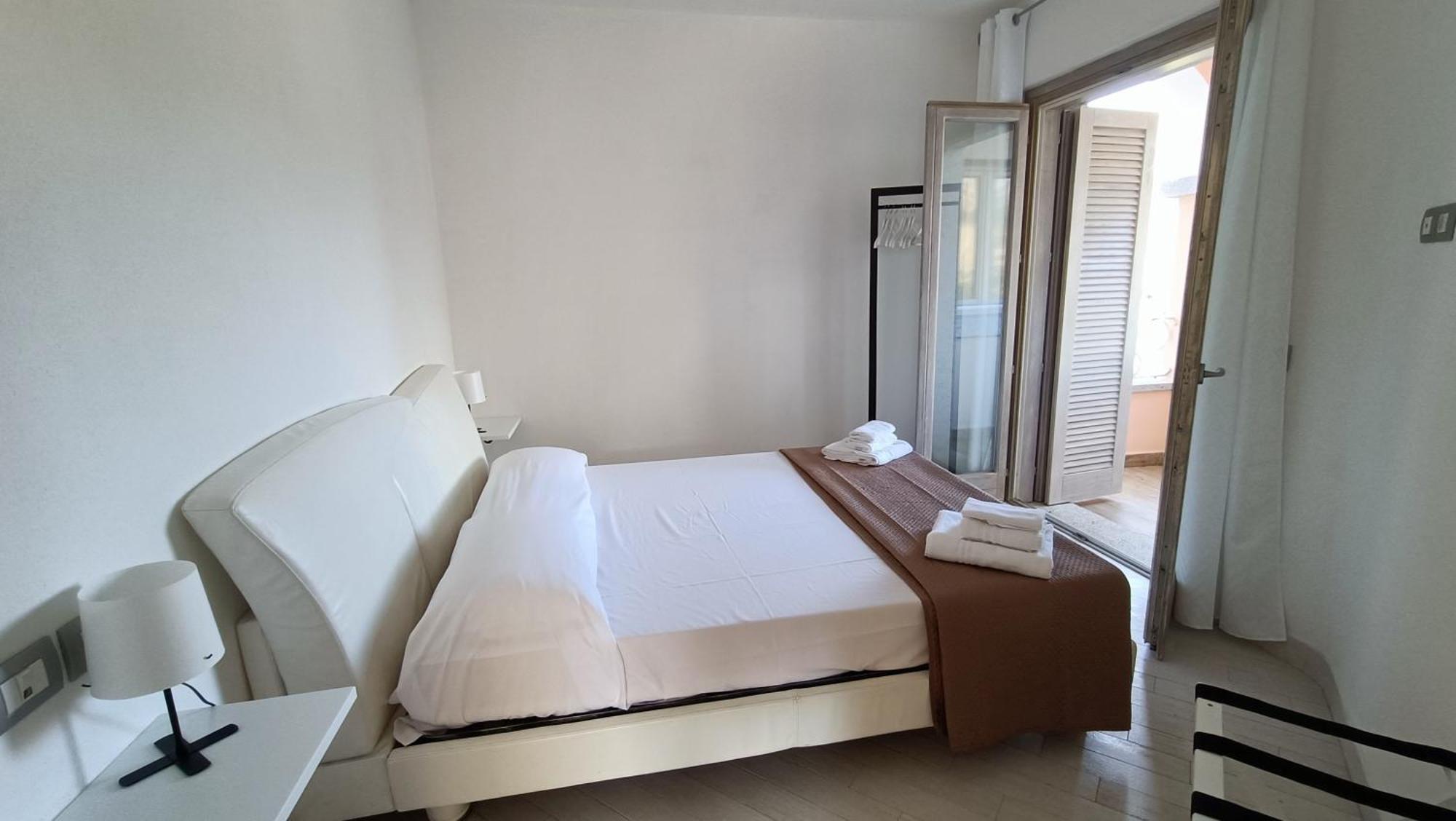 Appartamento Vista Mare Punta Tegge La Maddalena  Exterior photo